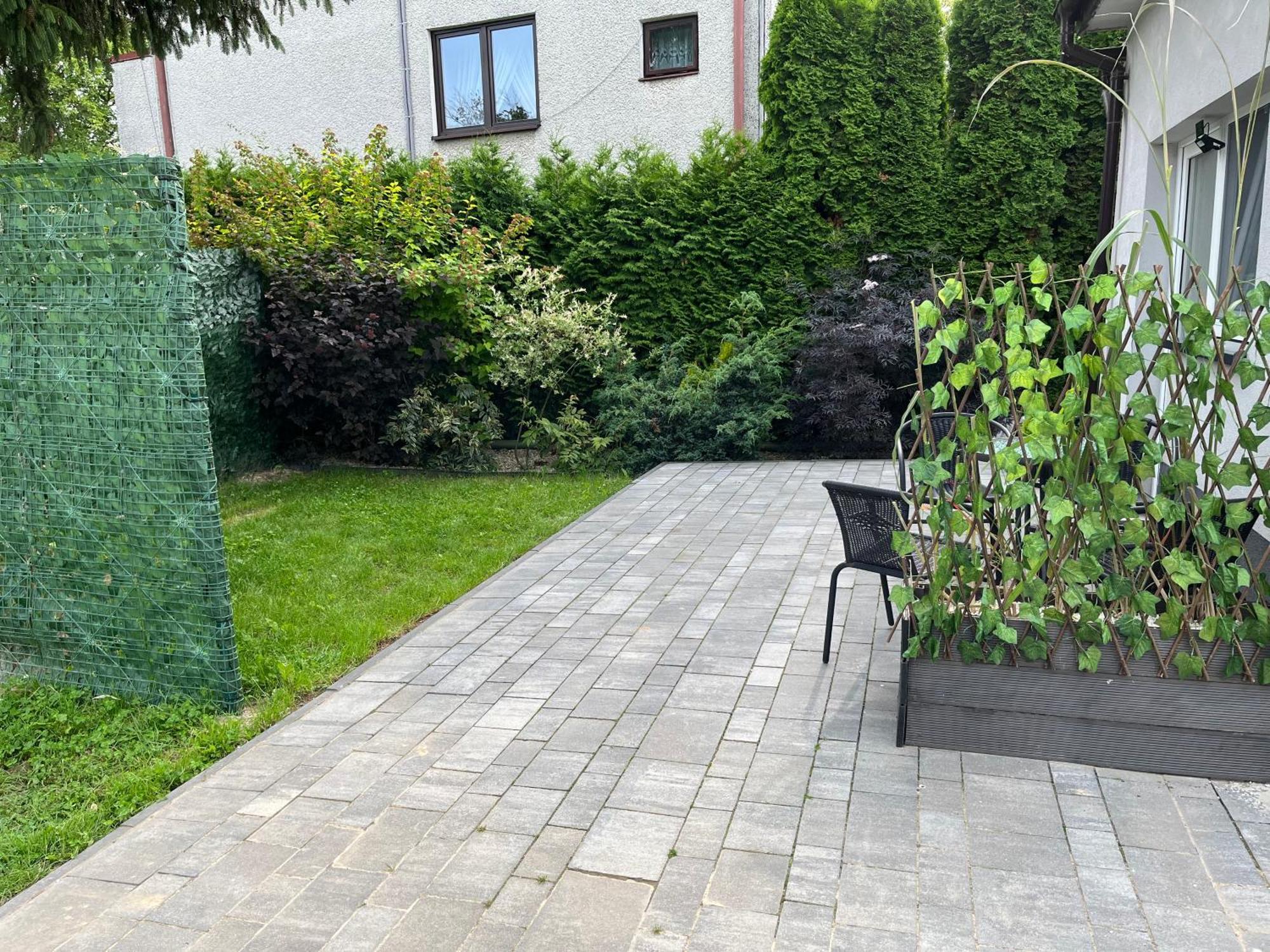 Apartament Ogrodowy Apartment Miechow Exterior photo